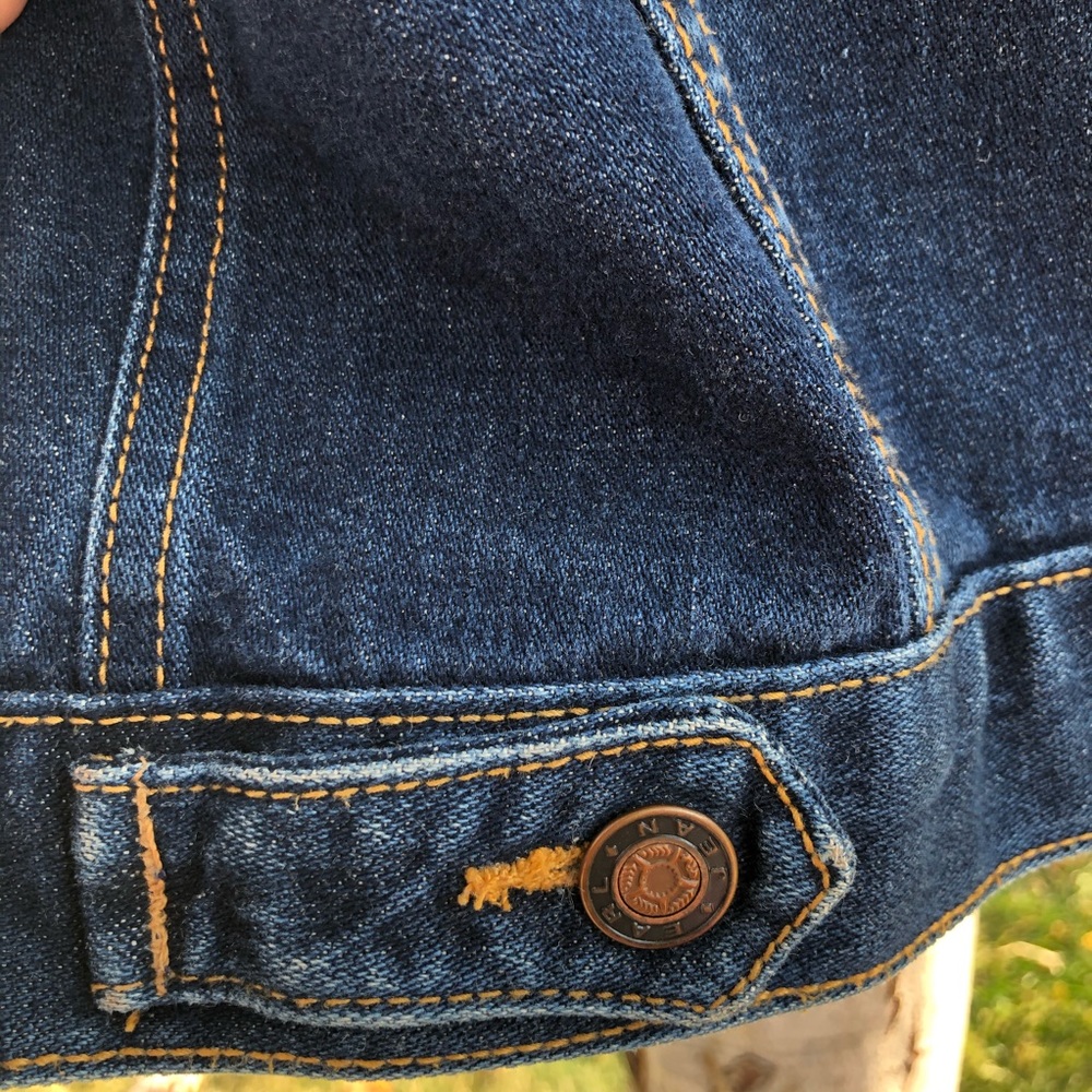 Earl Jean Classic Denim jacket - Picture 7 of 9